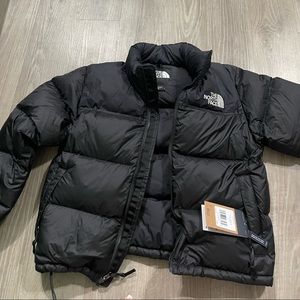 North-face Women’s 1996 Retro Nuptse Jacket SIZE: LARGE